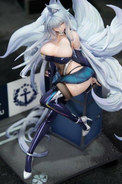 【0623KK】預購 APEX 1/7 PVC《碧藍航線》信濃 轟鳴的銀輪Ver. LED展示盒套裝組 附特典 APEX 1/7 PVC《碧藍航線》信濃 轟鳴的銀輪Ver. LED展示盒套裝組 附特典