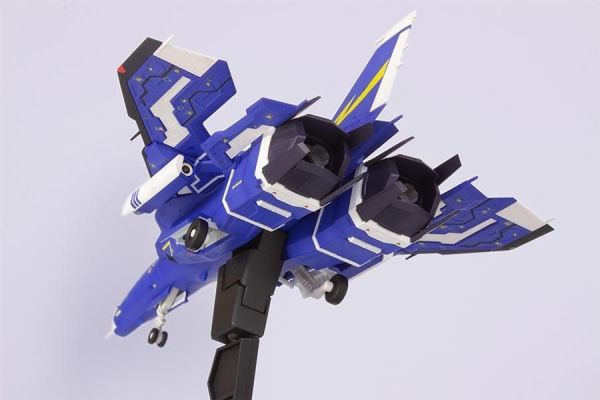 【0729KK】預購 組裝模型 1/100《雷電V：導演剪輯版》FT-00004A Azuma 2P color 組裝模型 1/100《雷電V：導演剪輯版》FT-00004A Azuma 2P color