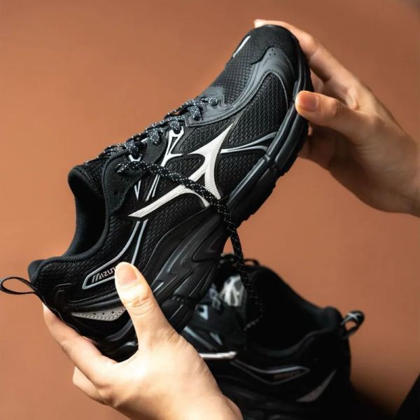 【預購】Mizuno Speed 10S Black 黑銀 黑色 美津濃 透氣緩震 復古 運動鞋 慢跑鞋 D1GH240605 