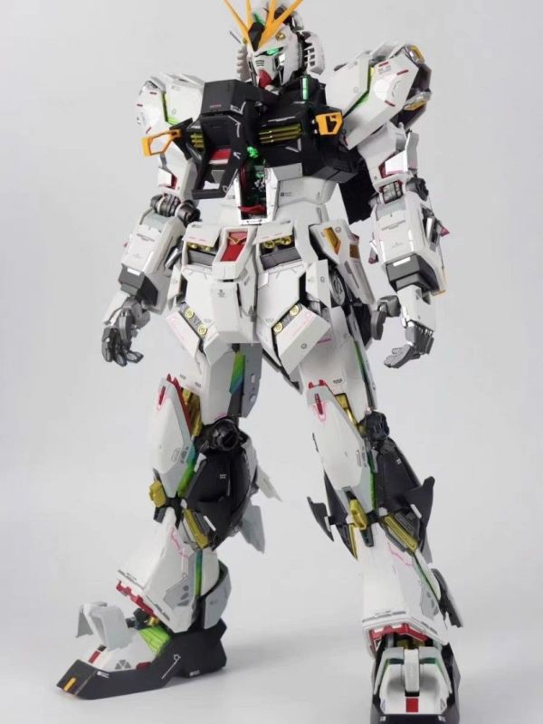 【西區現貨】 大班 1/60 NU RX-93 ν鋼彈 匠牛 帶格納庫 浮游炮 工作人員 【西區現貨】 大班 1/60 NU RX-93 ν鋼彈 匠牛 帶格納庫 浮游炮 工作人員