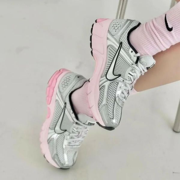 【預購】Nike Zoom Vomero 5 Pink Foam 金屬銀粉 灰銀黑粉 柔粉 復古老爹鞋 運動休閒鞋 