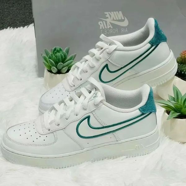 Nike Air Force 1 LV8 Resort And Sport 湖水綠 白底 刺繡 麂皮 低筒休閒鞋 大童 女鞋 