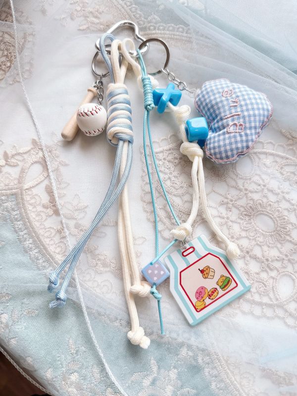 水藍配色胖愛心多層次日系感吊飾/掛墜 