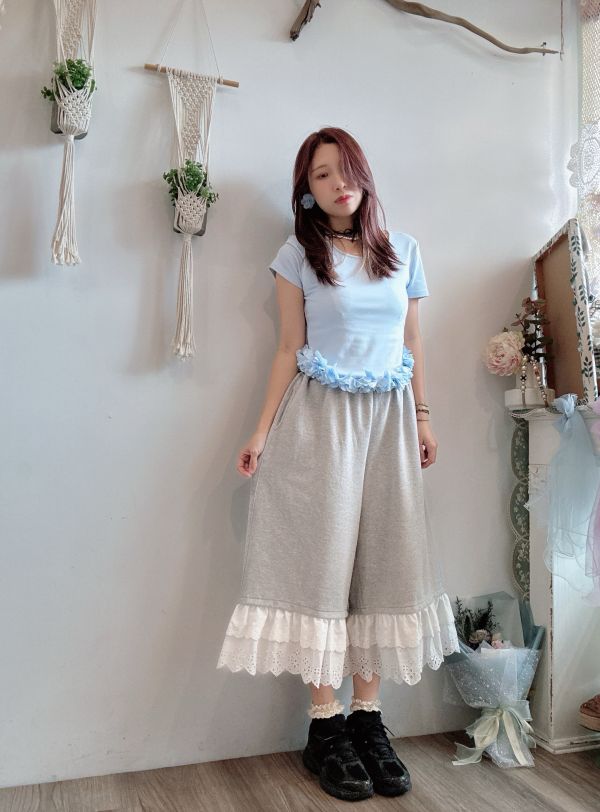 花綻微笑下擺棉質上衣 