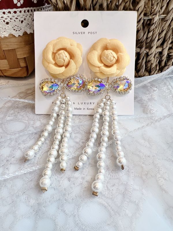 立體玫瑰蝴蝶結亮鑽垂墜珍珠大耳環 