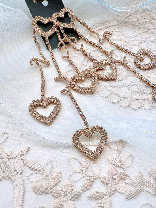 愛心垂墜長版華麗耳環 