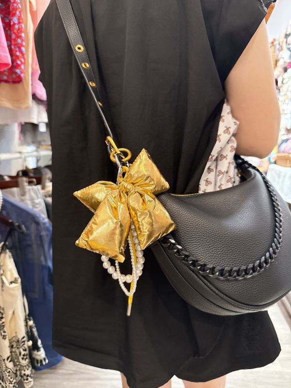 胖嘟嘟蝴蝶結個性金屬系串珠吊墜/手機掛飾 