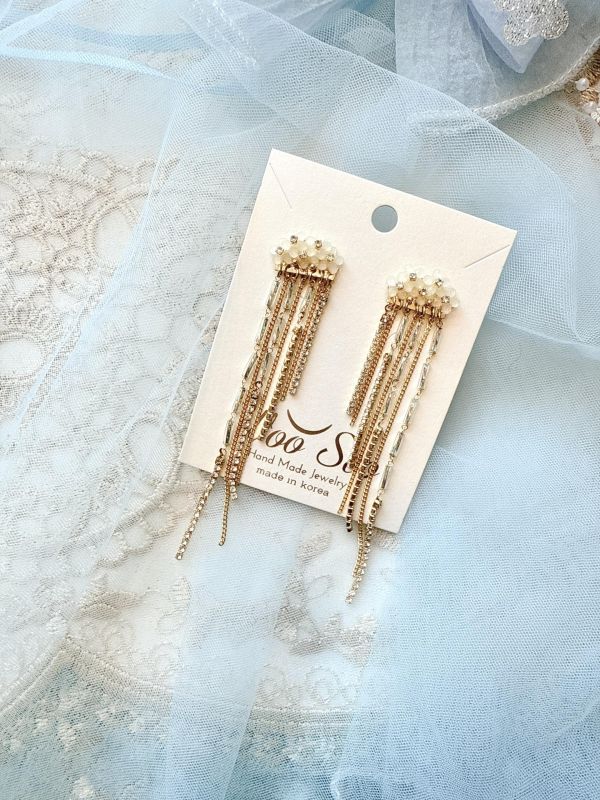 花仙子垂墜金屬流蘇微美耳環 