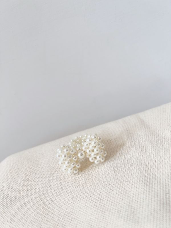 樹酯珍珠串愛心、蝴蝶結戒指 