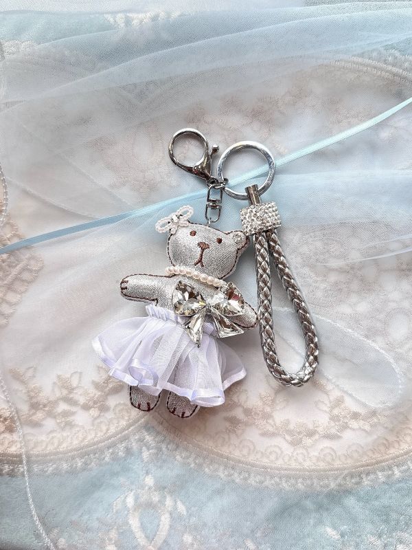 AB彩鑽華麗貴氣蓬蓬裙可愛小熊女孩吊飾掛墜 