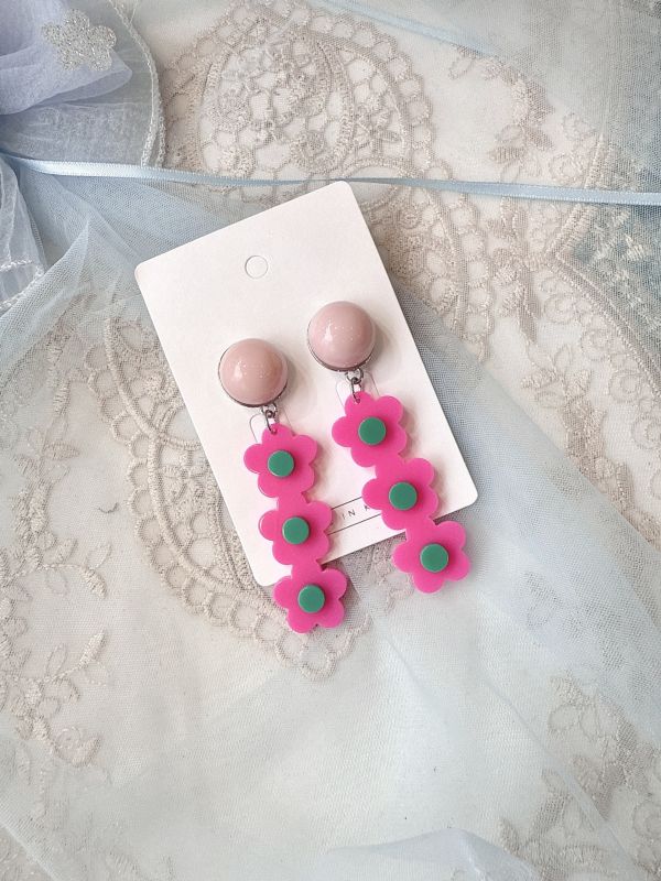 花朵壓克力休閒耳環 