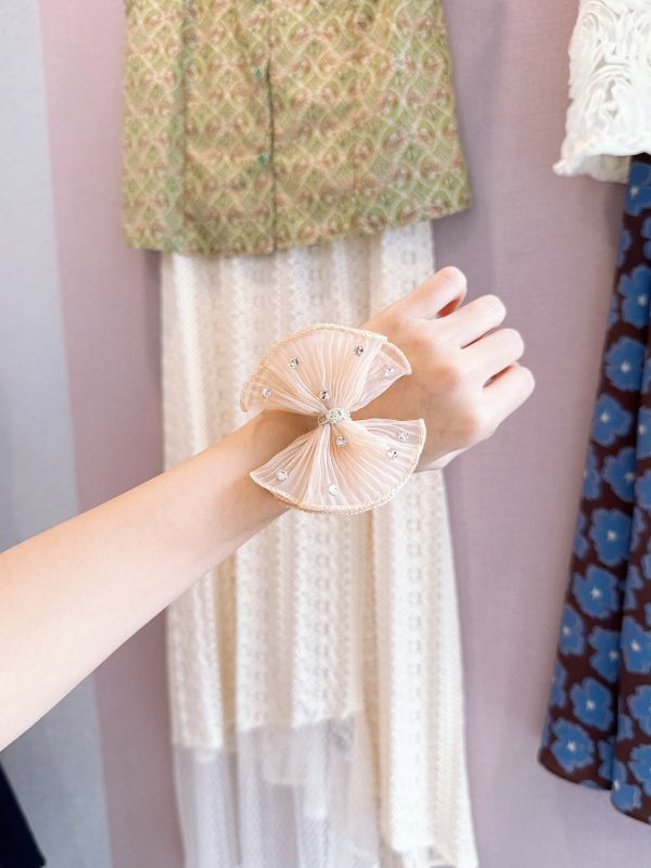 閃耀香檳金髮束 