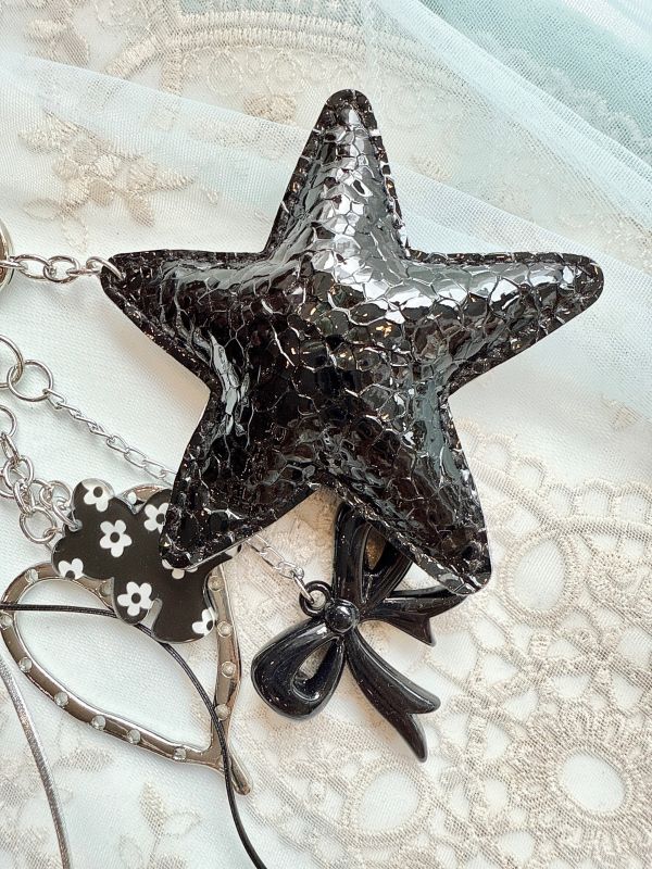 黑色皮革星星個性層次感吊飾/顧墜 