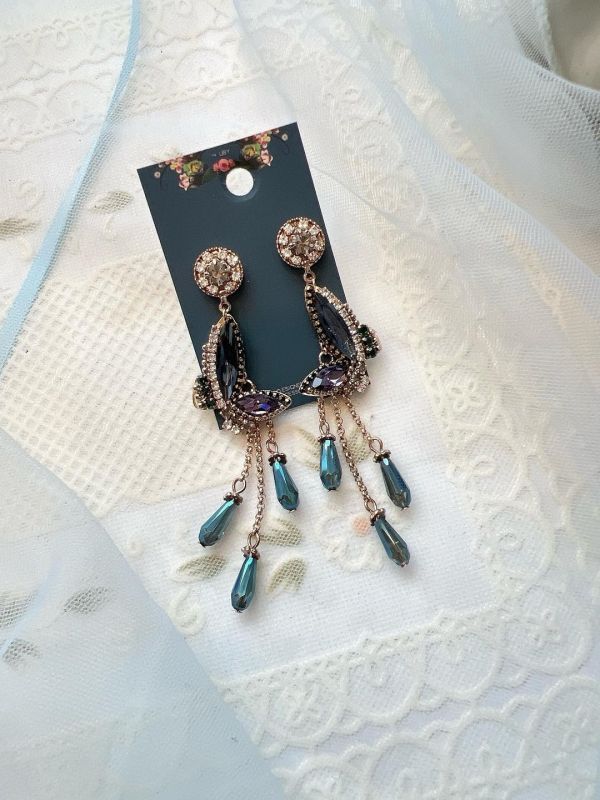 手工設計蝴蝶垂墜水晶氣質耳環 