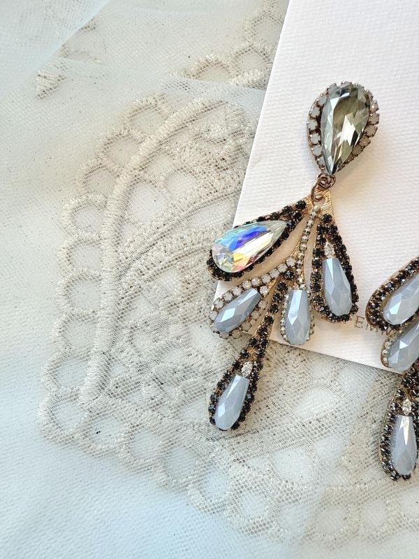 水晶氣質葉子造型垂墜耳環 