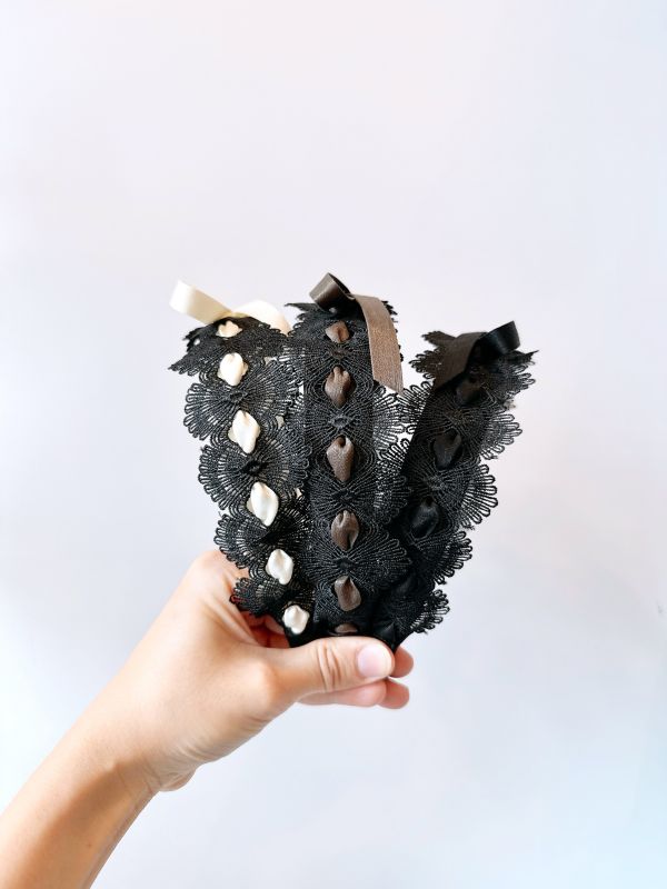 蕾絲交織緞帶精緻蝴蝶結髮圈 