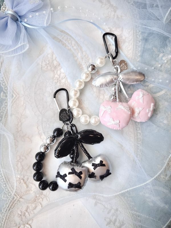 皮革櫻桃串珠吊飾 