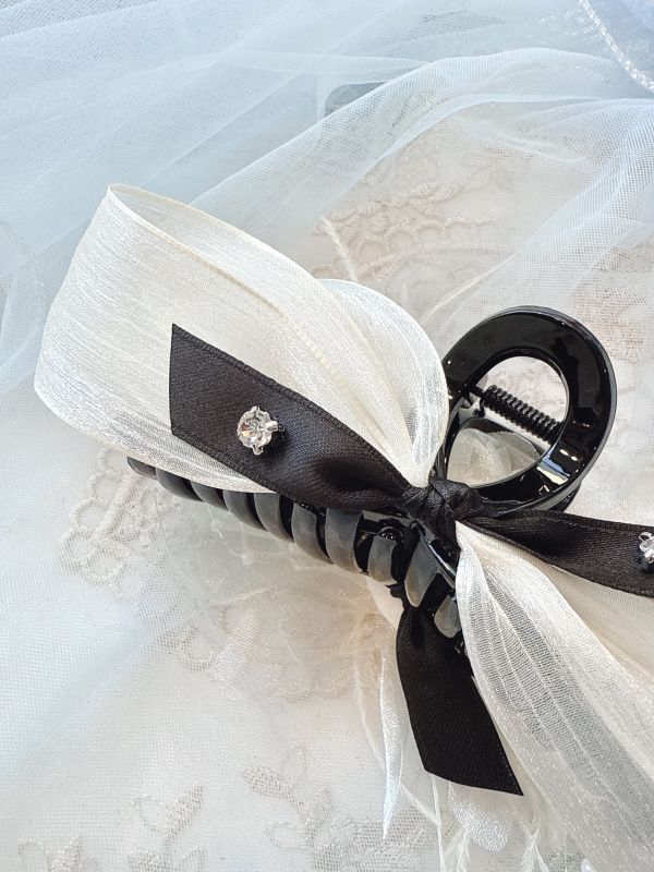 白雪紛飛花型羽毛華麗抓夾 