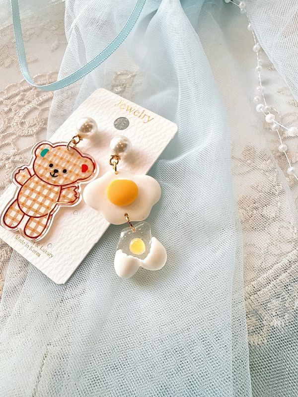 可愛小熊配雞蛋不對稱耳環 