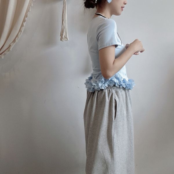 花綻微笑下擺棉質上衣 