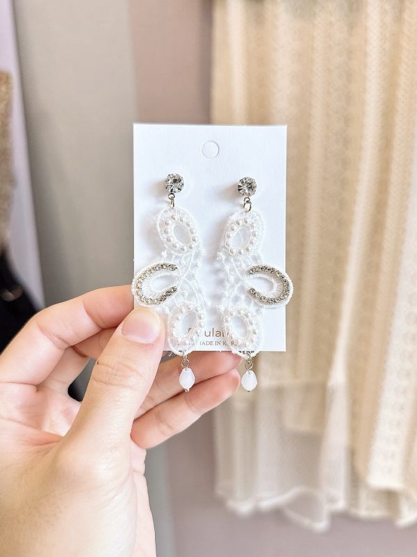 蕾絲花邊個性造型垂墜耳環 