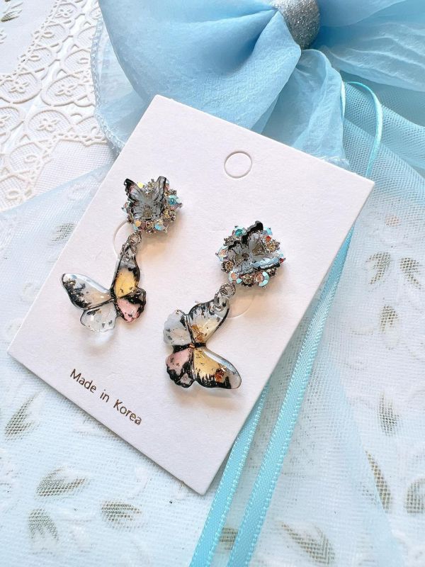 手工設計雙材質垂墜蝴蝶耳環 