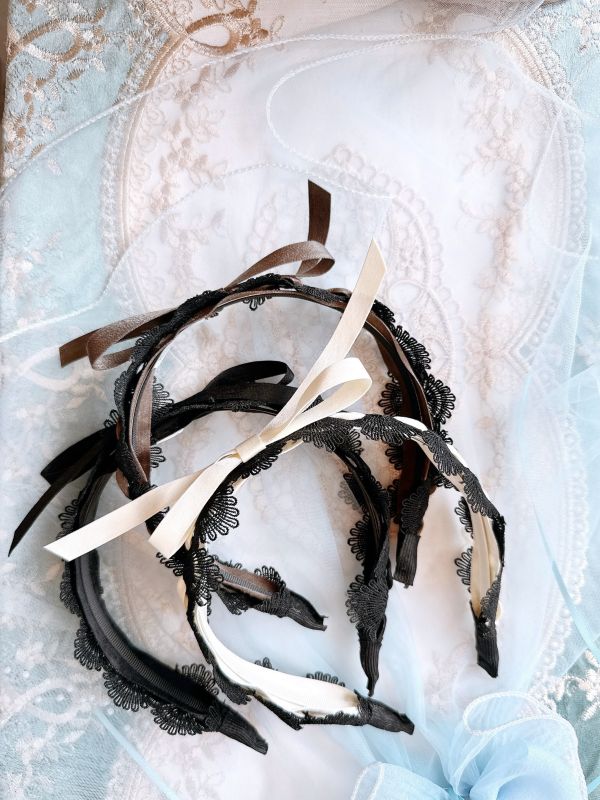 蕾絲交織緞帶精緻蝴蝶結髮圈 