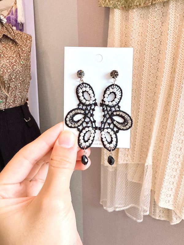 蕾絲花邊個性造型垂墜耳環 