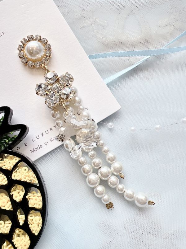 亮片壓克力大鳳梨不對稱童趣大耳環 