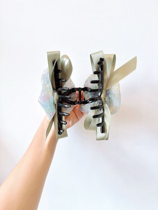 緞帶雪紡大花朵珍珠花蕊大抓夾 