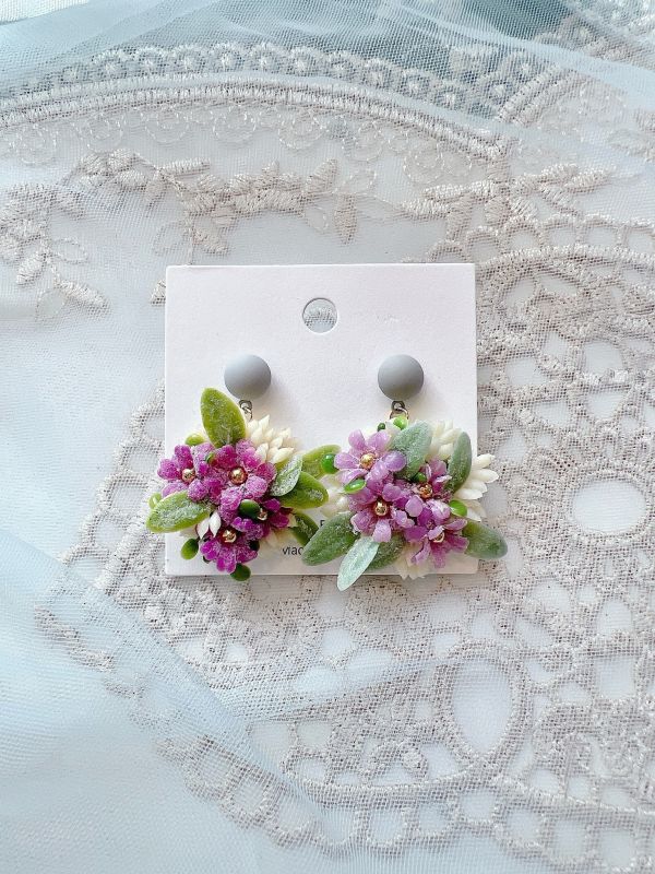 森林系絨毛樹酯小花垂墜鋼針耳環 