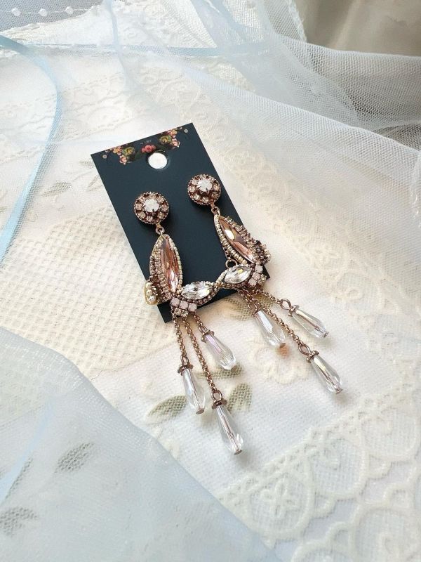 手工設計蝴蝶垂墜水晶氣質耳環 