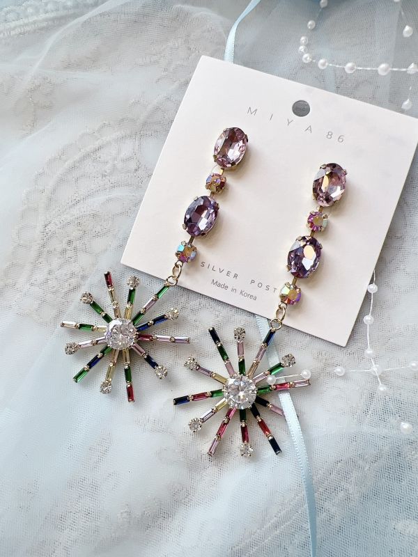 華麗對比色雪花滿鑽大耳環 