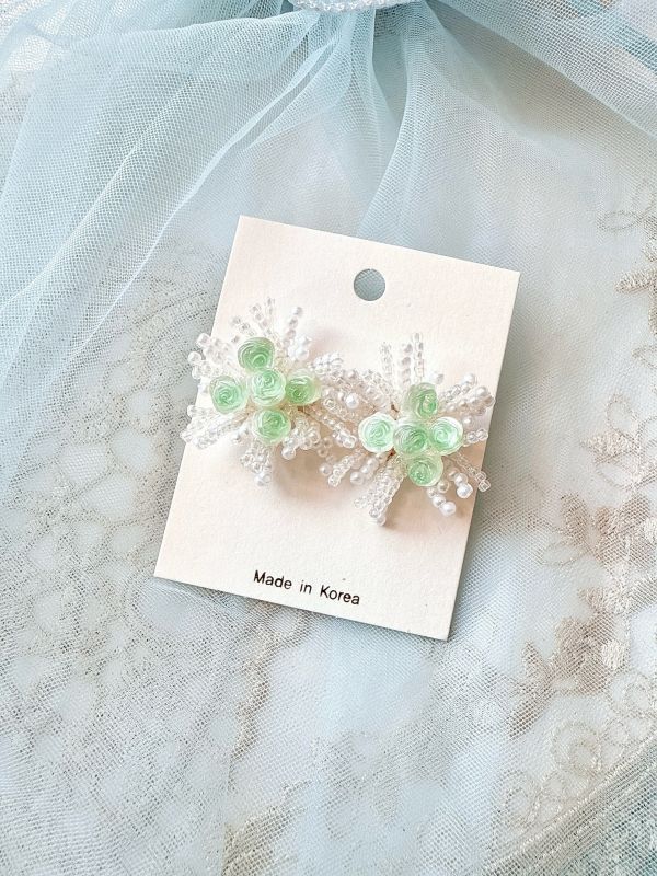 日系串珠玫瑰花束立體耳環 