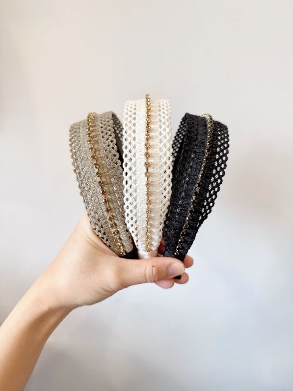 絨棉低調蕾絲排鑽髮圈 