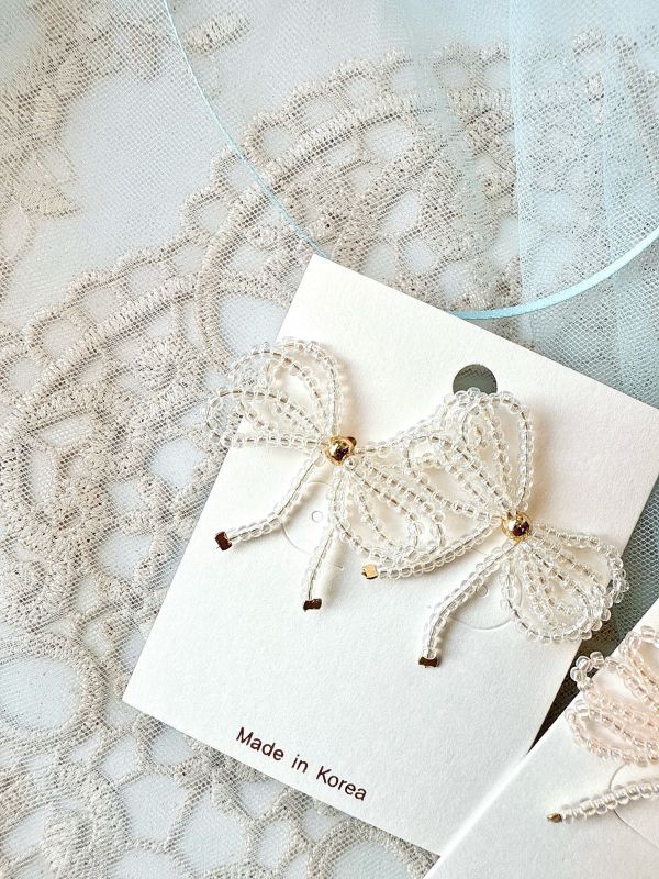 多層次蝴蝶結串珠耳環 