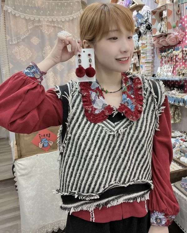 油畫感領口燈芯絨質感襯衫 