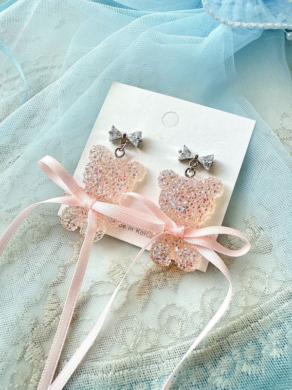 樹酯彩光緞帶小熊手工銀針耳環 