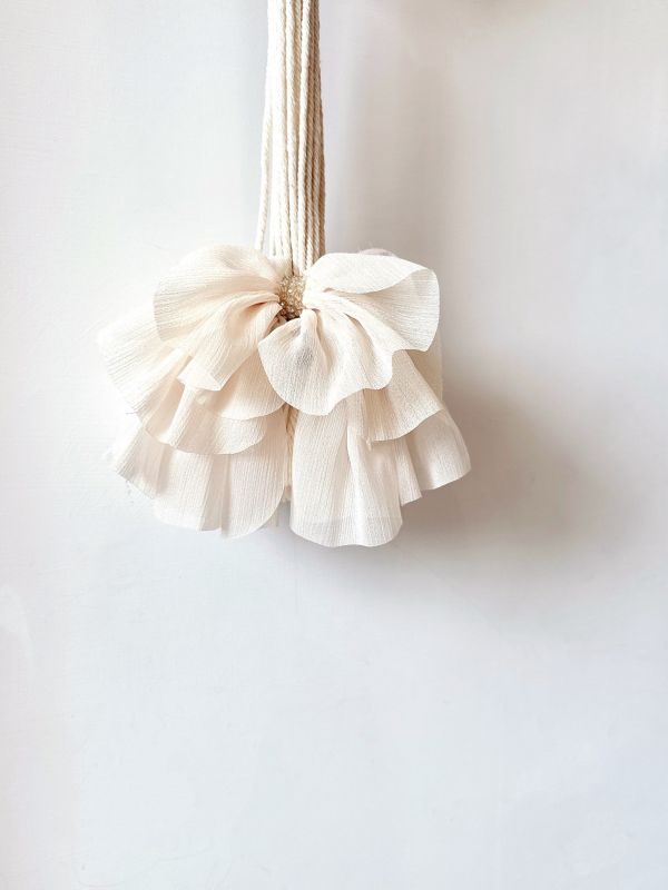 水晶串珠俏麗感雪紡公主鯊魚夾 