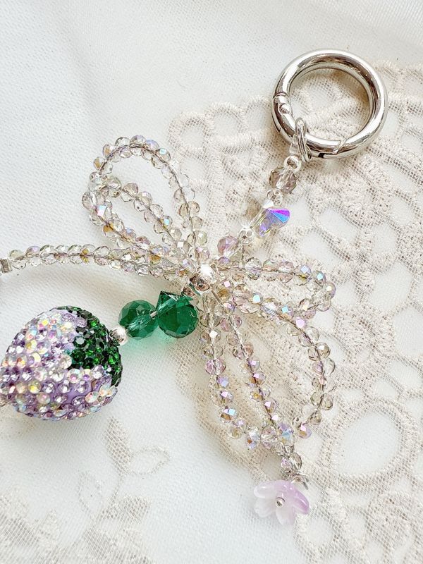 水晶蝴蝶結草莓掛飾/手機吊飾 