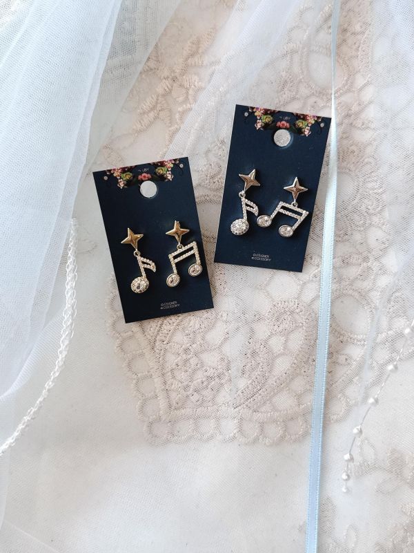 鋯石音符小垂墜式耳環 