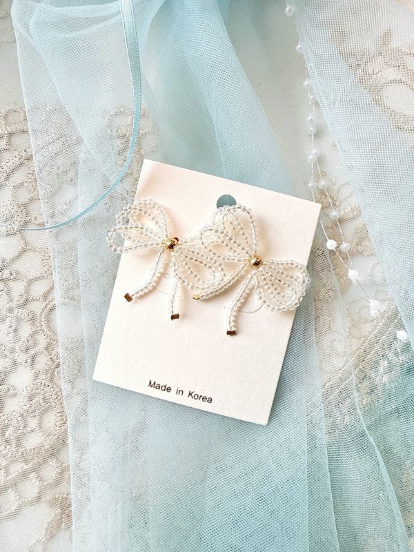 多層次蝴蝶結串珠耳環 