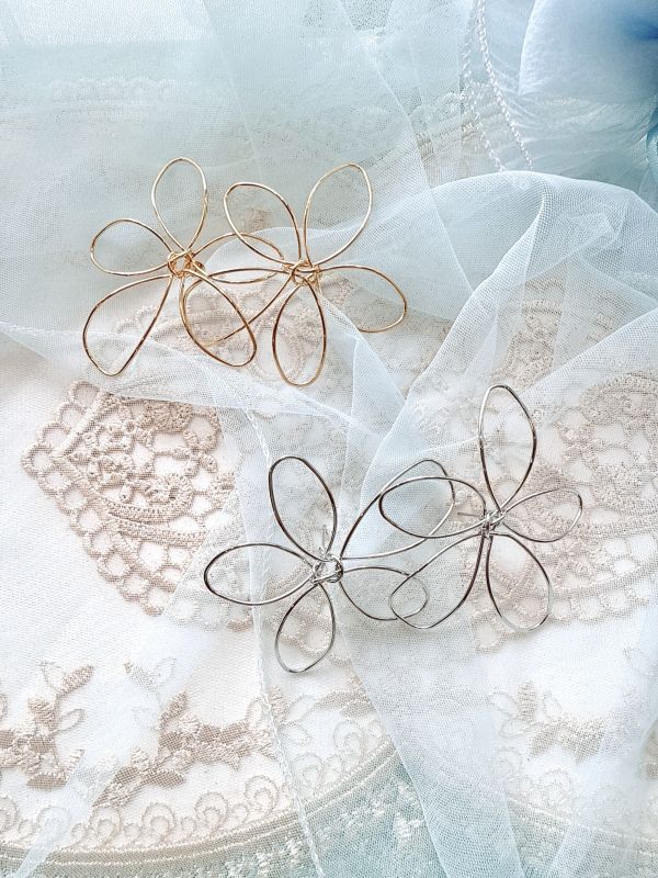 金屬線條簡約大花朵 