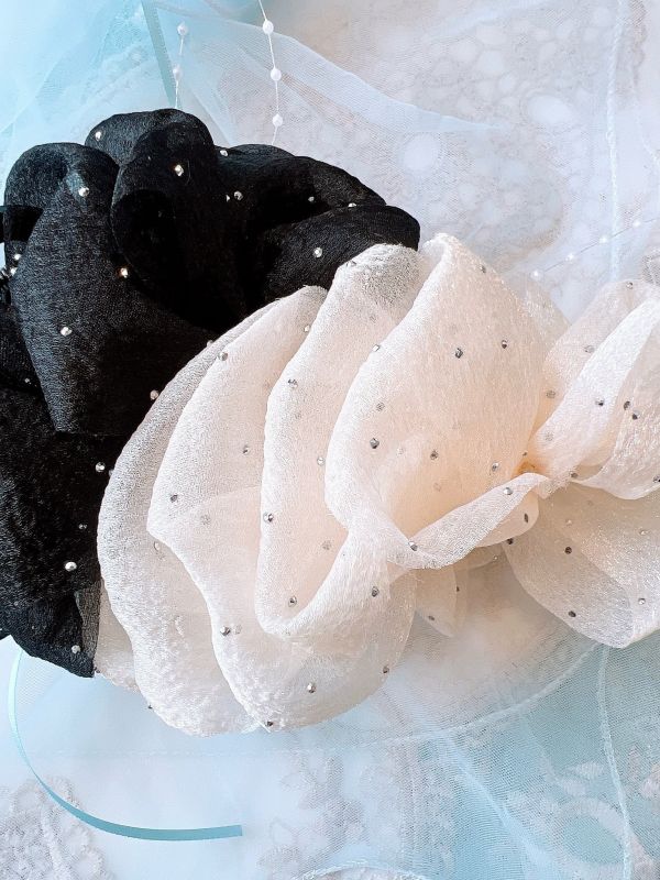 珠光雪紡銀色小鑽點綴氣質大抓夾 