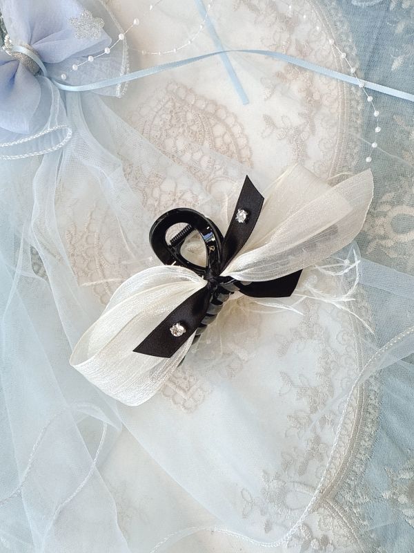 白雪紛飛花型羽毛華麗抓夾 