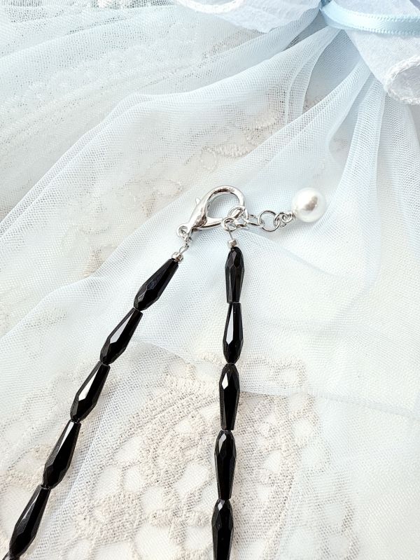 黑色高雅水晶珍珠交織蝴蝶結設計項鍊 