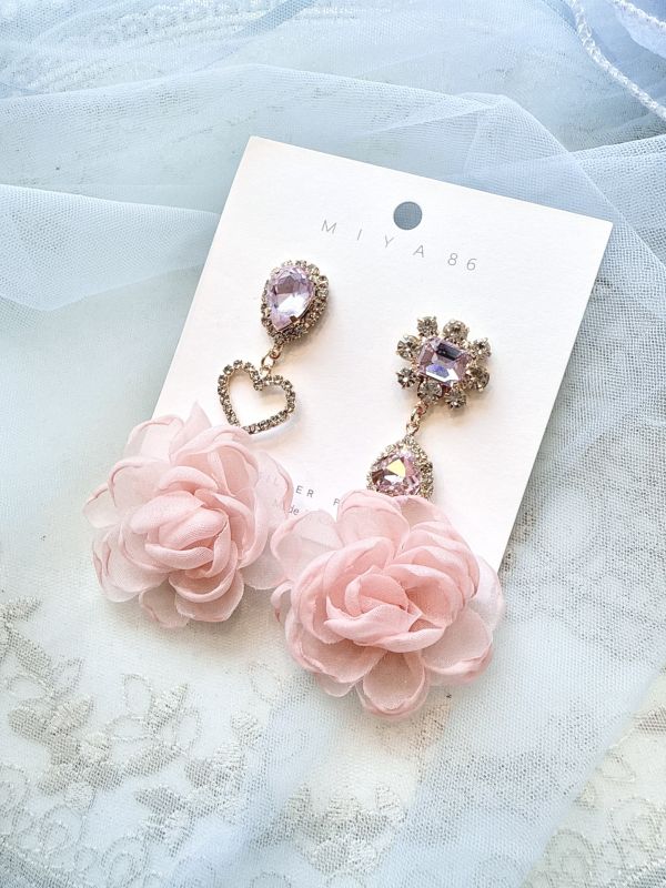 浪漫奢美寶石垂墜耳環 