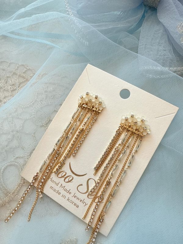 花仙子垂墜金屬流蘇微美耳環 