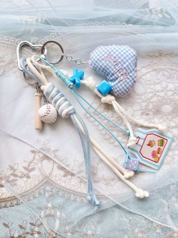 水藍配色胖愛心多層次日系感吊飾/掛墜 