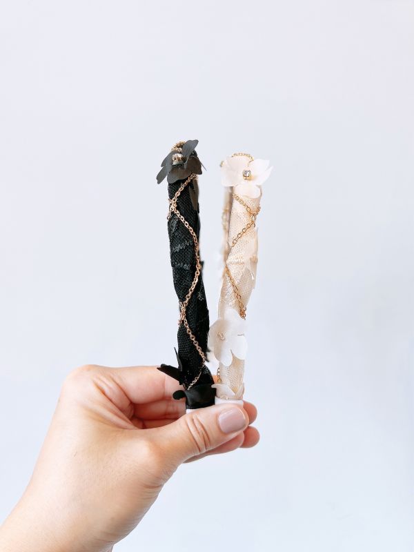 細版刺繡雪紡立體小花金屬鏈點綴髮圈 